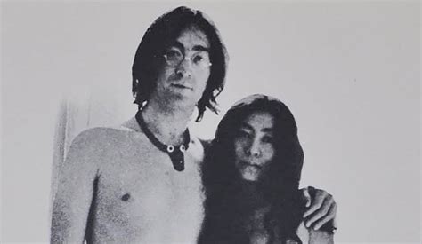 john lennon and yoko ono naked|The story behind John Lennon and Yoko Onos banned nude。